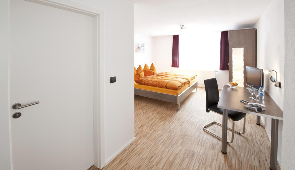 פילדרשטאט Hotel Merlin מראה חיצוני תמונה